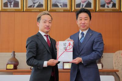 山口選手と市長