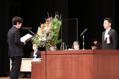 新成人と市長