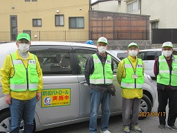 並んで写真に写っていただきました
