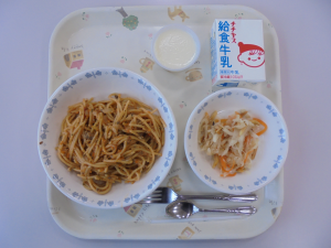 吉和学校給食センターの4月25日の給食写真