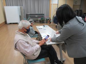 スマートフォン講座の様子4