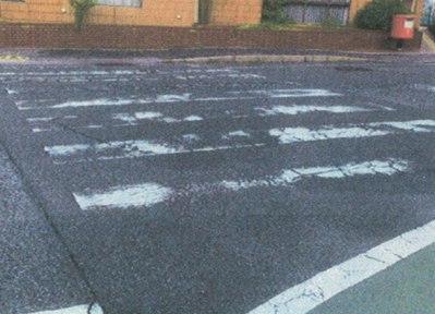 横断歩道の更新前