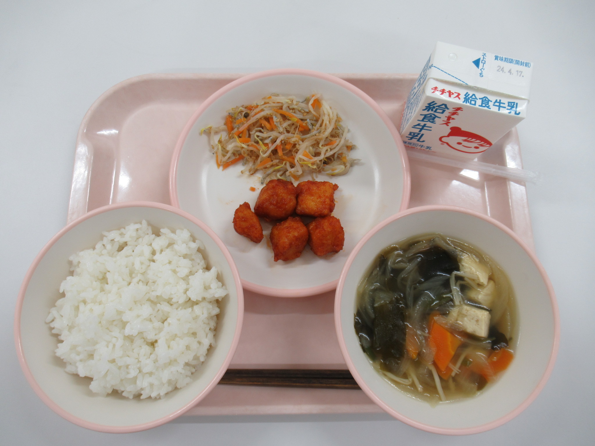 大野給食センターの4月12日金曜日給食写真