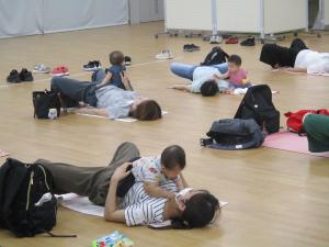 産後ヨガ（赤ちゃんと一緒）
