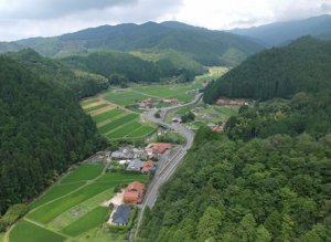 中山間地域の風景写真