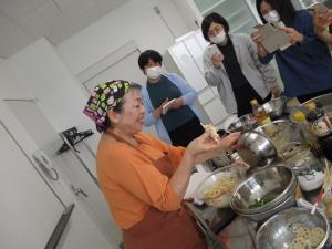 講師の安部さんと参加者