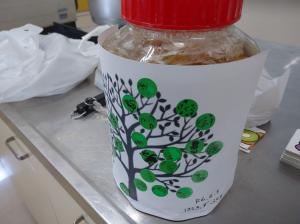 梅を漬けた瓶