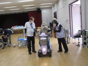 会場の様子（電動カート）