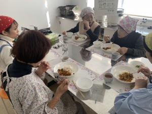 試食の様子