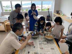 培土と種もみを入れるところ