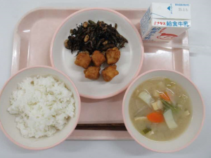 大野学校給食センターの給食写真