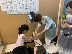 こどもからお礼の花束