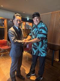 市長ー郡長握手