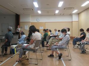 メモを取る様子