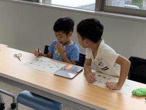 プリントをやっている