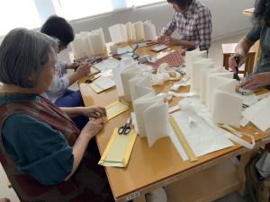 参加者が作業している様子