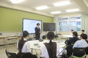 佐伯中学校と吉和中学校の3年生対象自己表現講座