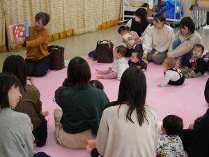 乳幼児学級スイミー　おはなし会