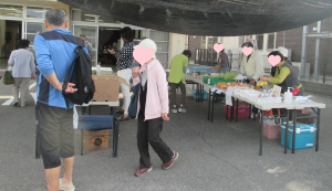 串戸ワイワイ土曜朝市