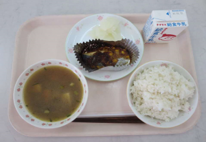 佐伯中学校の和食献立