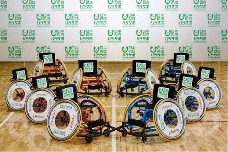 スポーツ・アクティビティ用車いす「パラサポ!ミライ」