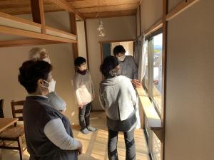 施設見学の様子