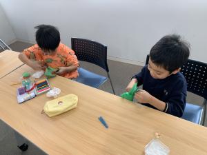 こどもたちの作業の様子2