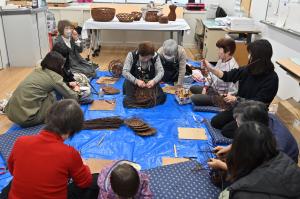 しだ籠づくり体験