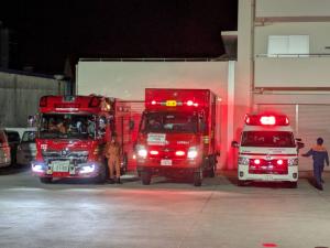 救助工作車、後方支援車、救急車