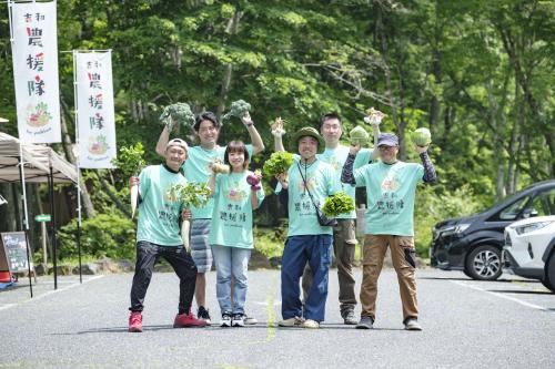 吉和農援隊の写真