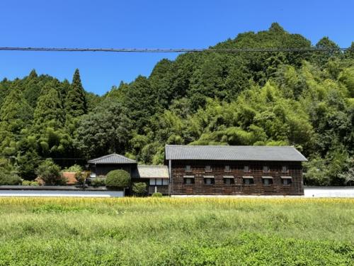 八田家